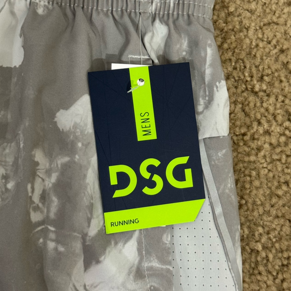 DSG Stride Run Short 5” Inseam Swirl Tiptoe Men’s Size 2XL Active Gym Athletic - Picture 3 of 7